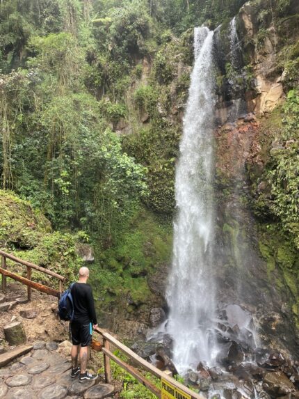 Las 3 Cascadas (The Lost Waterfall)